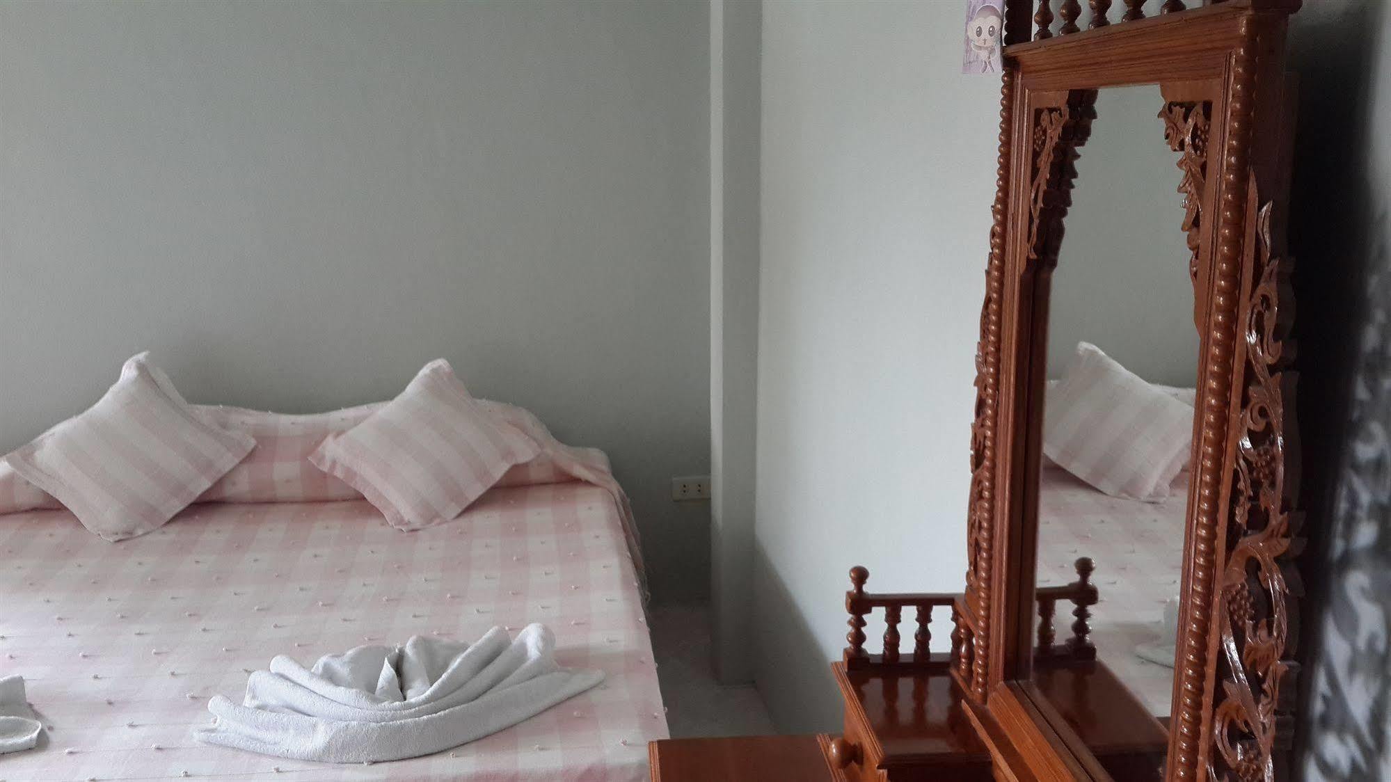 Pattara House Gjestgiverier *
